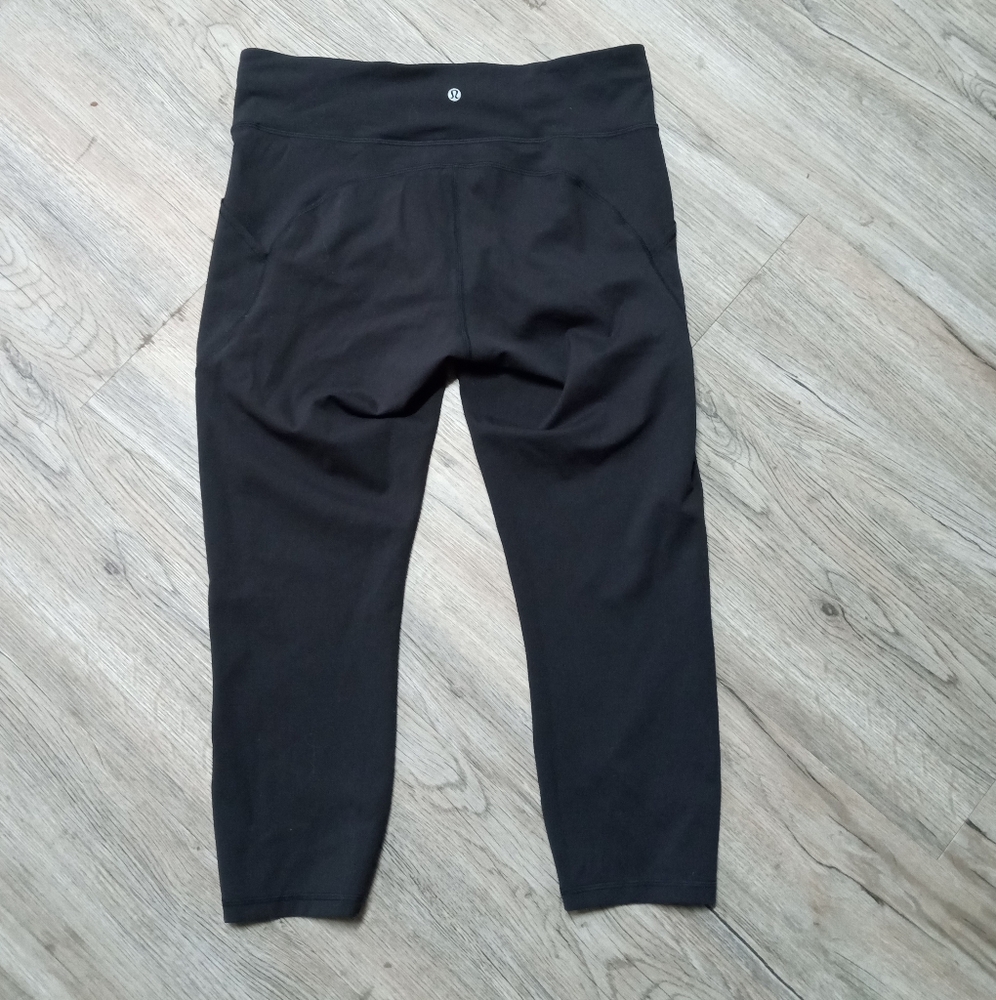Lululemon Invigorate High Rise Crop 23" Size 14
